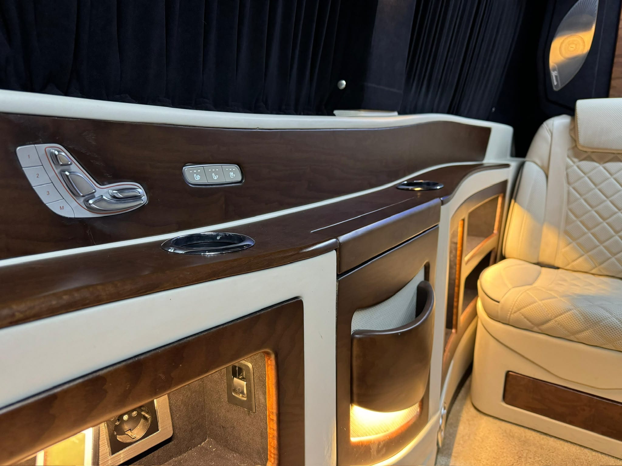 MERCEDES BENZ MAYBACH 2026 VIP